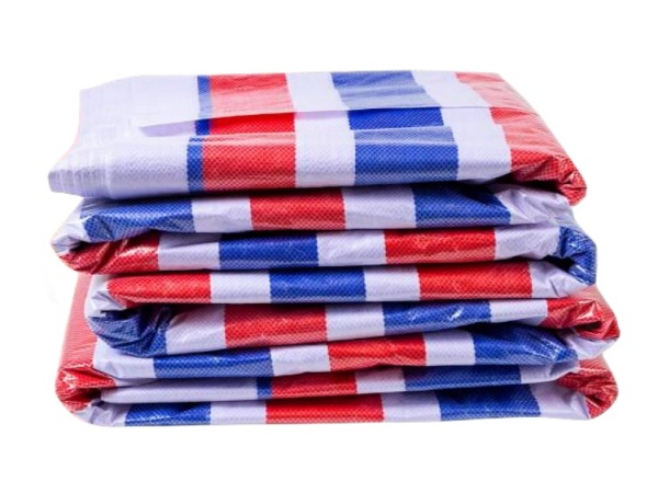 仓储堆垛彩条布：露天货物防护的可靠之选